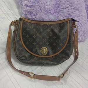 COPY - Louis Vuitton Tulum GM Shoulder bag